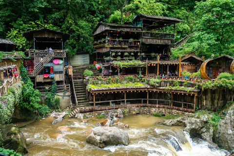 From Ha Noi: 2-Day Sapa and Fansipan Peak Tour with Cable