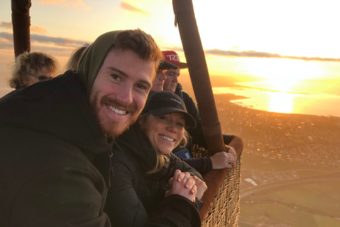 Geelong: Vuelo en Globo al Amanecer con Desayuno