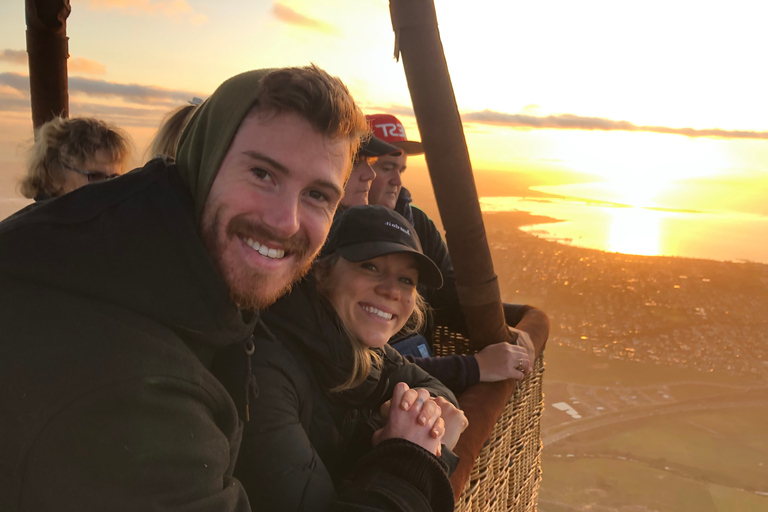 Geelong : Vol en montgolfière au lever du soleil avec petit-déjeuner