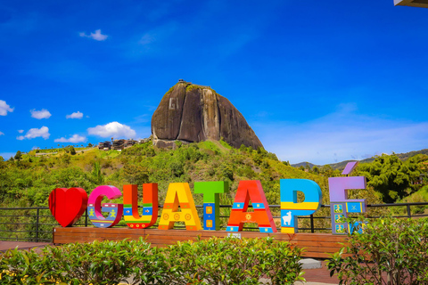 Medellín: Guatape Day Tour Śniadanie, rejs, Piedra Peñol