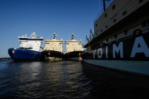 Helsinki: visite guidée en bateau semi-rigide de la ville et des îles extérieures
