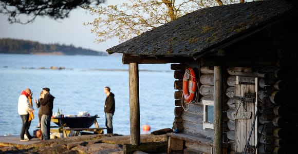 Helsinki: Schären-RIB-Bootstour mit BBQ-Mittagessen und Sauna