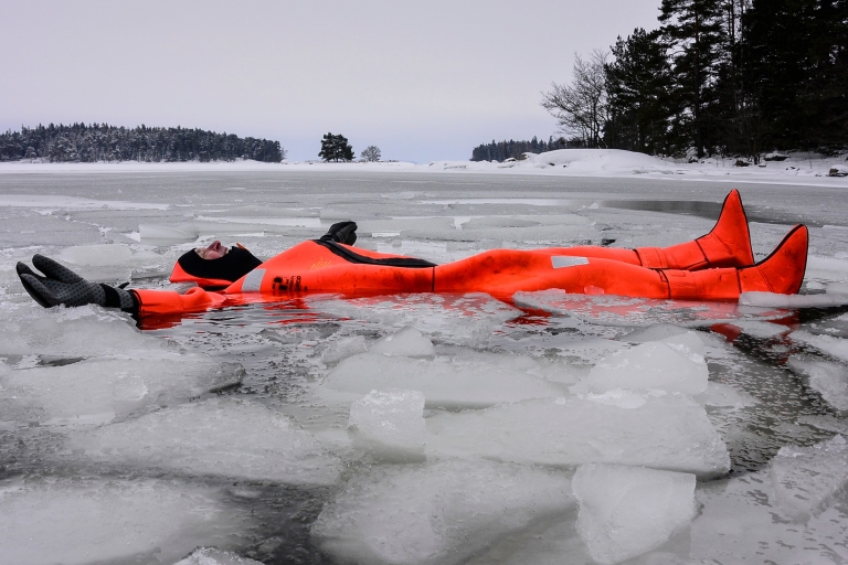 Helsinki:  Ice Floating Experience in Survival Suit Standard option