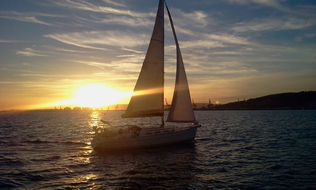 Barcelona: 2-stündige Sunset Cruise auf einem Segelboot