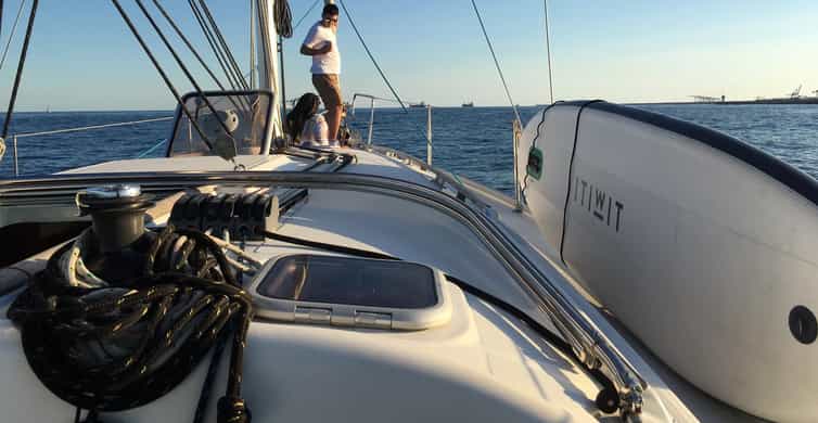 Barcelona: Daytime or Sunset Cruise with Drinks photo 8