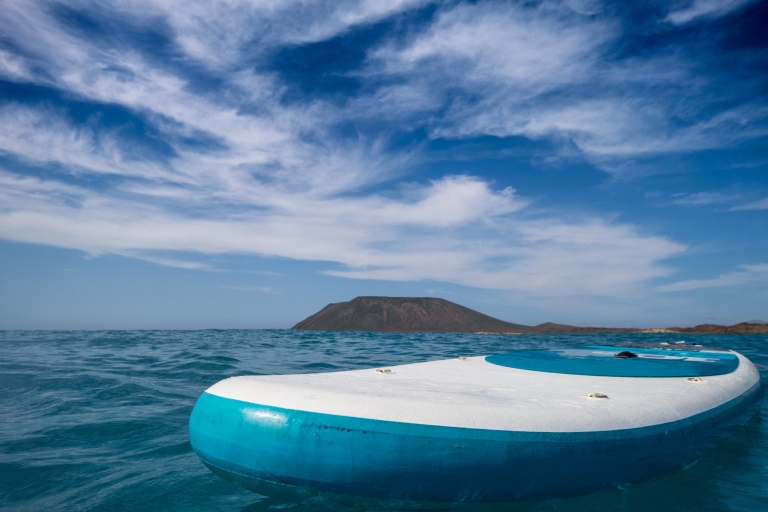 Fuerteventura : croisière en catamaran Oby sur l'île de LobosCroisière partagée d'une demi-journée
