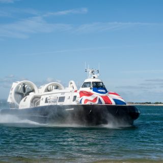 Portsmouth: volo in hovercraft per l'isola di Wight