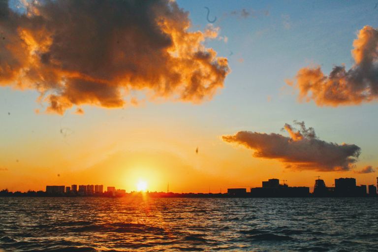 Isla Mujeres: Tagestour per Luxus-Katamaran