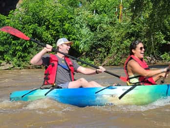 Asheville: Geführte Kajaktour auf dem French Broad River Asheville: Geführte Kajaktour auf dem French Broad River