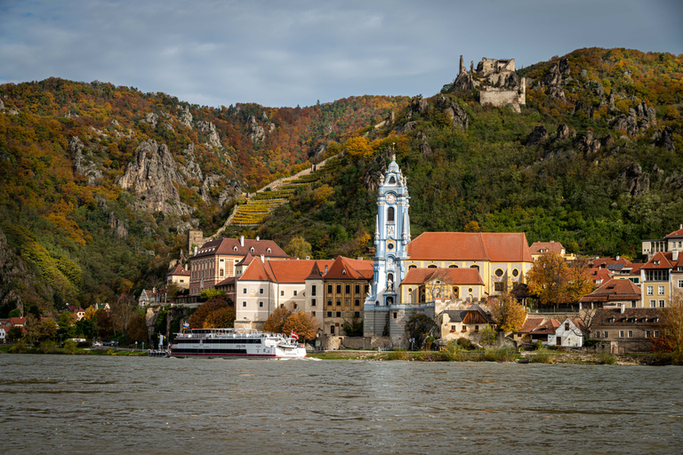 From Vienna: Dürnstein and Wachau Cruise Cruise with Breakfast and Lunch
