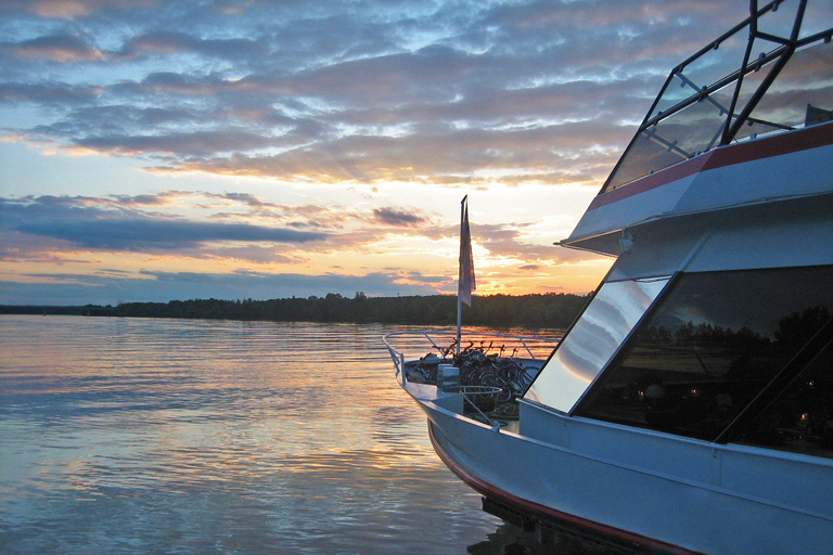 From Vienna: Dürnstein and Wachau Cruise Cruise with Breakfast and Lunch