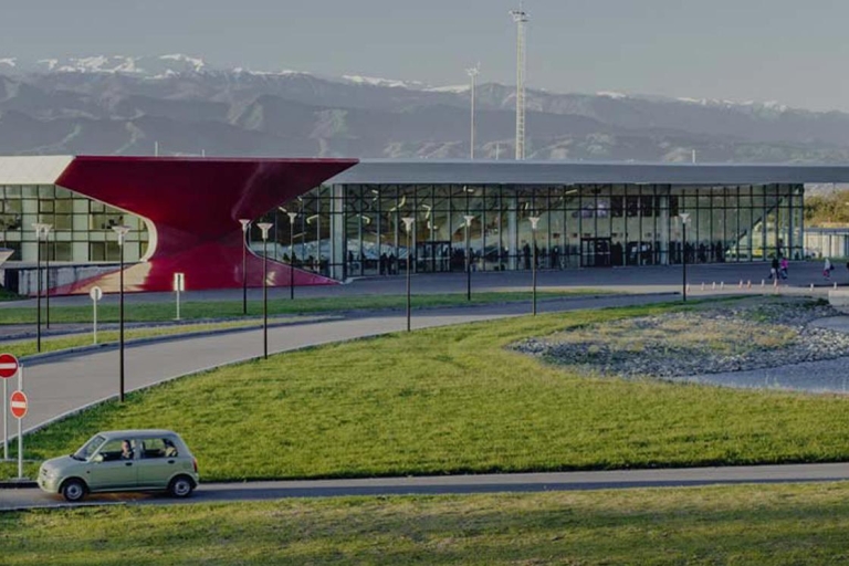 Kutaisi: transfert privé de l'aéroport à TbilissiTransfert privé de l'aéroport de Kutaisi à Tbilissi