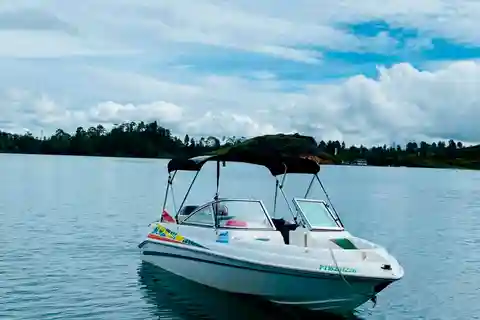 Luxury boat ride - Guatapé