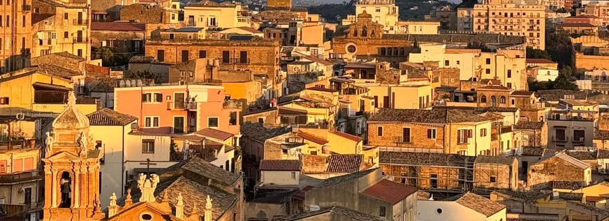 E-Bike Tour & Street Food dans le centre historique d'Agrigente