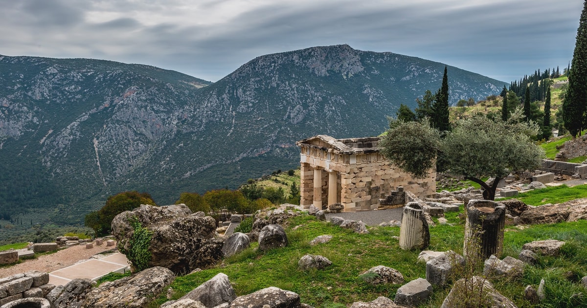 Delphi Archaeological Site Guided Walking Tour Getyourguide Delphi Archaeological Site Guided Walking Tour Getyourguide