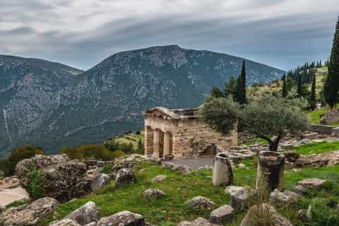 Delphi Archaeological Site Guided Walking Tour
