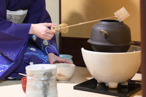 Kyoto: Kimono, Tea Ceremony with Japanese Garden and Studio Kimono Rental with Tea Ceremony