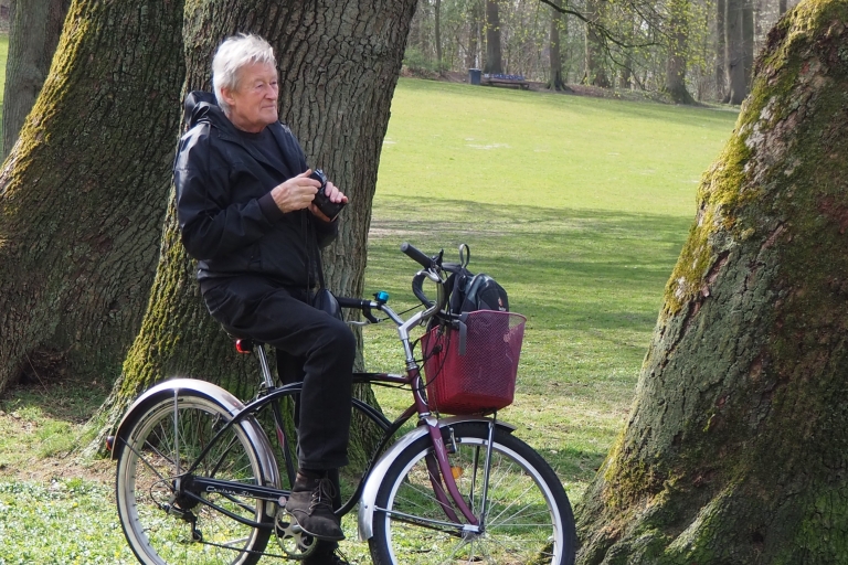 Aussenalster: Celebs, Waterfronts and Nature Cycle Tour Cycle Tour