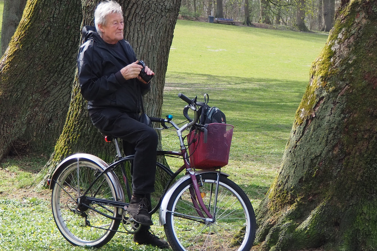 Aussenalster: celebridades, beira-mar e passeio de bicicleta pela naturezaPasseio de bicicleta