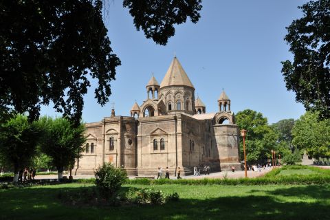 From Yerevan: Echmiadzin Full-Day Trip with a Master Class