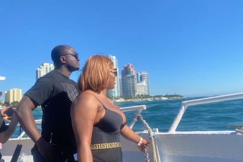 Miami: Båtutflykt till miljonärernas hem & Venetian Islands