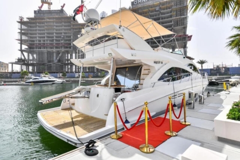 Dubai: luxe privéboottocht door jachthavenDubai: luxe privéboottocht van 3 uur door jachthaven