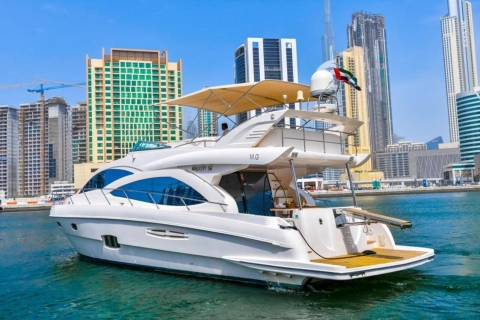 Dubai: luxe privéboottocht door jachthavenDubai: luxe privéboottocht van 2 uur door jachthaven