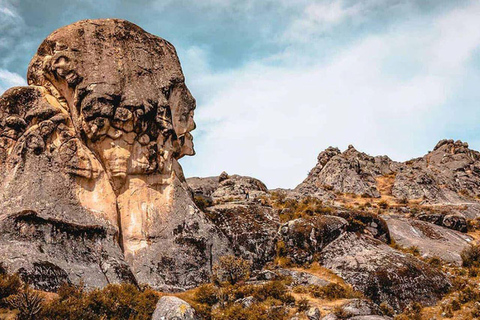 2-tägiges privates Wanderabenteuer in Marcahuasi (Lima)