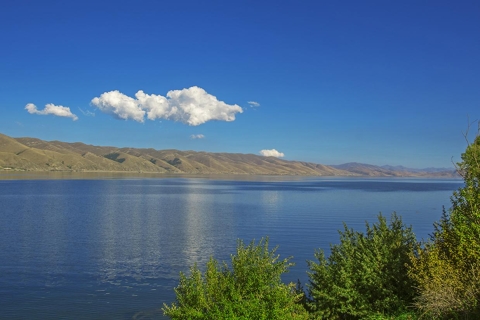 Yerevan: Lake Sevan, Noratus, & Hayravank Monastery Tour Private Guided Tour