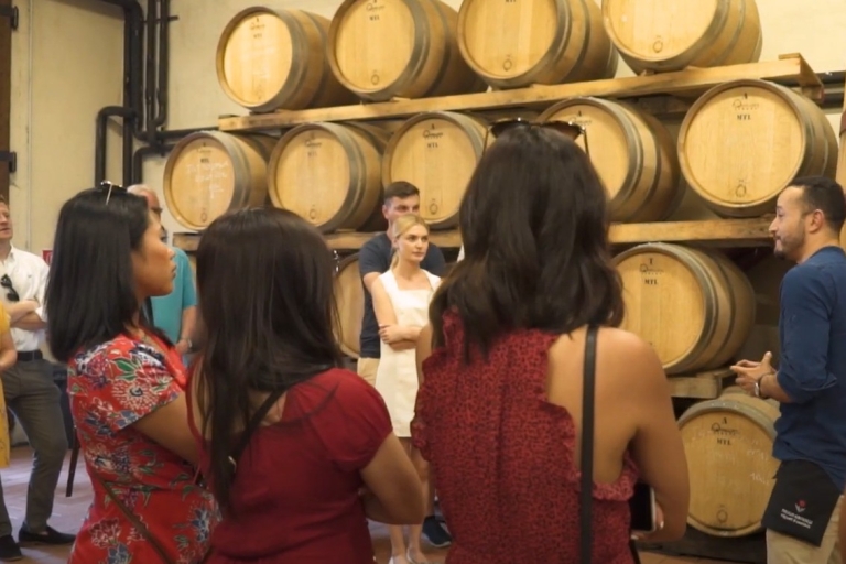Degustacja wina i kolacja w winnicach ChiantiWycieczka po hiszpańsku