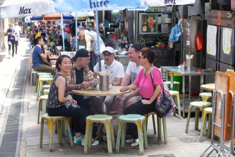 Uczta ulicznego jedzenia w Hongkongu