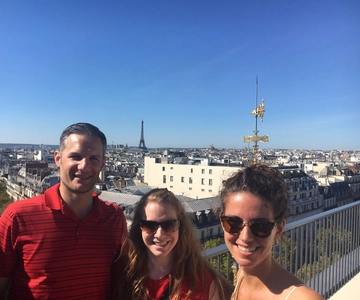 Paris: Private Custom Highlights and Gems Tour with a Local