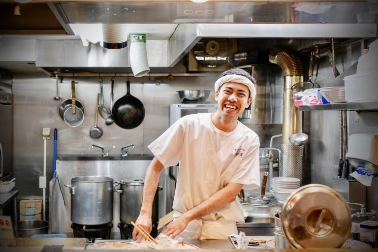 Tokio: comer y beber en privado como un tour localTokio: medio día comer y beber como un local