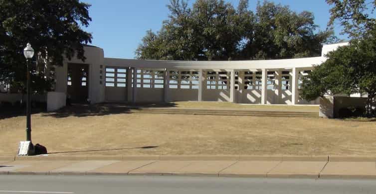 Dallas: JFK Assassination Highlights Walking Tour photo 7