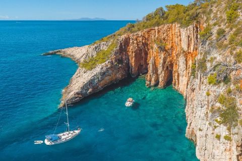 Spalato e Trogir: tour privato in barca di Hvar e Red Rocks
