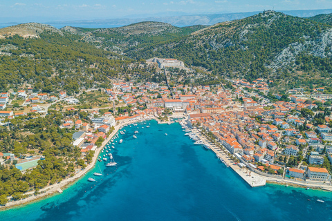 Split och Trogir: Privat båttur till Hvar och Red RocksBåttur från Split