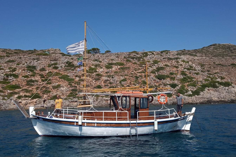 Chania: Boat Cruise to Agioi Theodoroi and Lazaretta Island