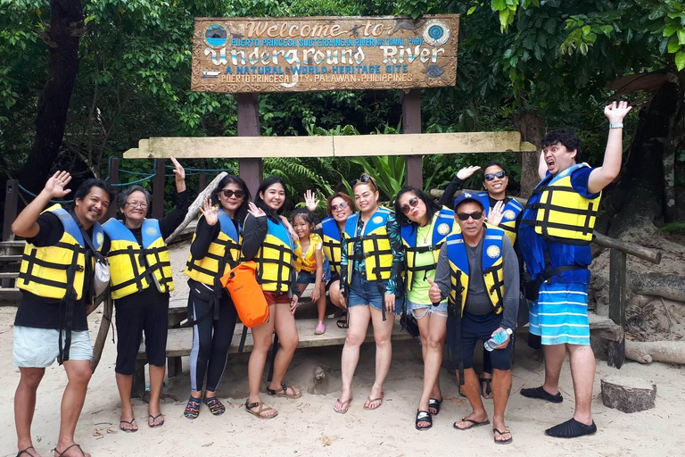 Puerto Princesa: Private Underground River Bootstour