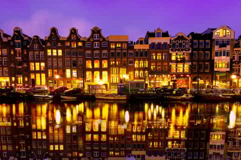 Amsterdam: Private Romantic Canal Cruise at Night