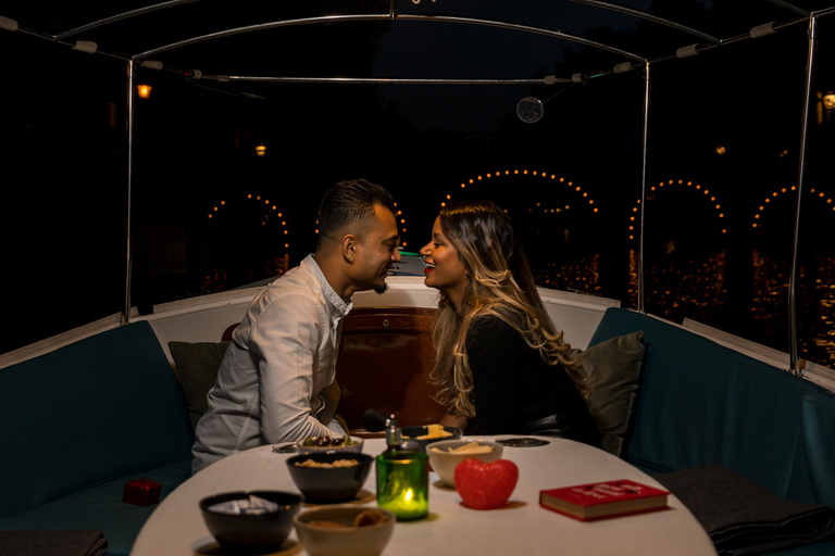 Amsterdam : croisière privée romantique sur les canaux de nuit