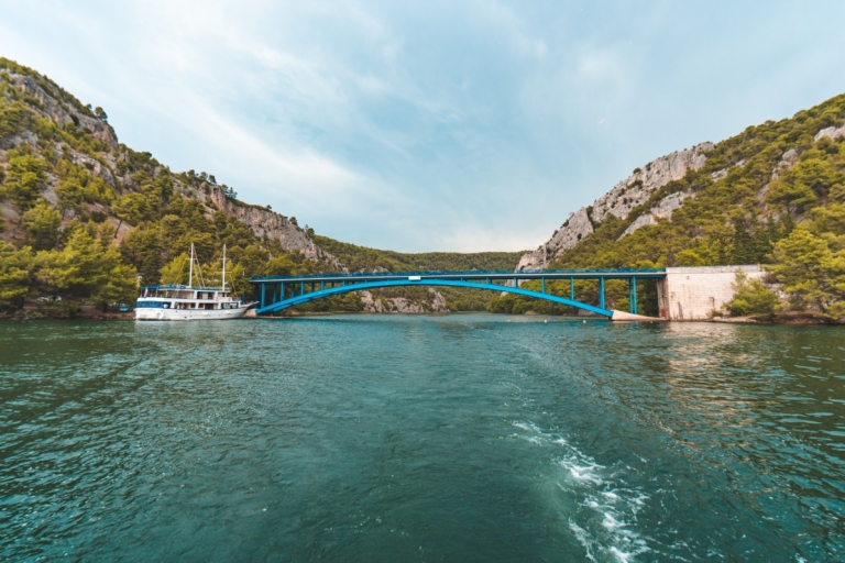 Depuis Split : journée aux cascades de Krka avec croisière