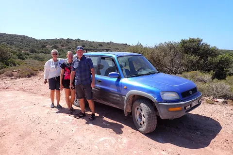 Milos: avventura in fuoristrada con snorkeling e pranzo
