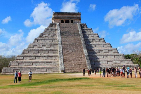 Chichen Itza e Valladolid: da Cancun e Playa del CarmenChichen Itza: Visita una delle sette meraviglie