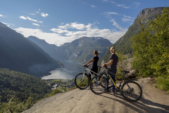 Visit Geiranger Fjord Downhill Self-Guided Bike Tour in Fjord Cruise