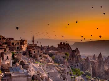 Da Istanbul: Escursione di un giorno in Cappadocia con volo e pranzo