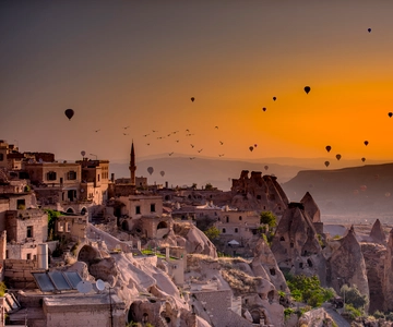 From Istanbul: Day Trip to Cappadocia with Flight & Lunch
