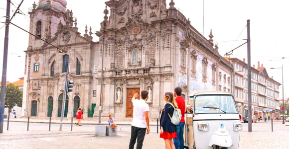 Von Leixões aus: Private Porto Historic Center Tuk Tuk Tour