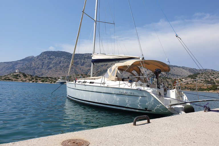 Rhodos: zeiltocht naar de baai van Kallithea Thermes