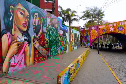 Lima: Miraflores, Barranco and San Isidro tour