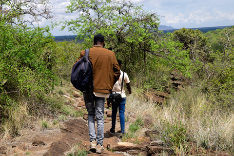 Lake Chala Tour: Wandelen en/of kajakkenMeer van Chala: Wandelen naar de grensrots